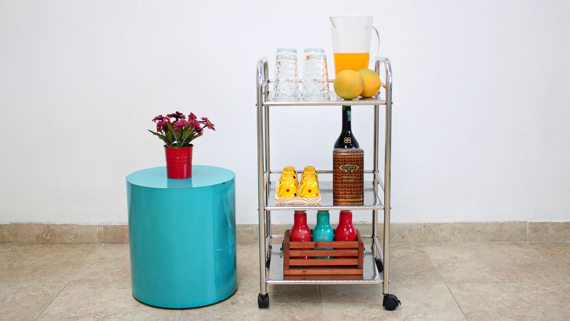 Estación de bebidas Carrito metálico multiusos para la cocina.